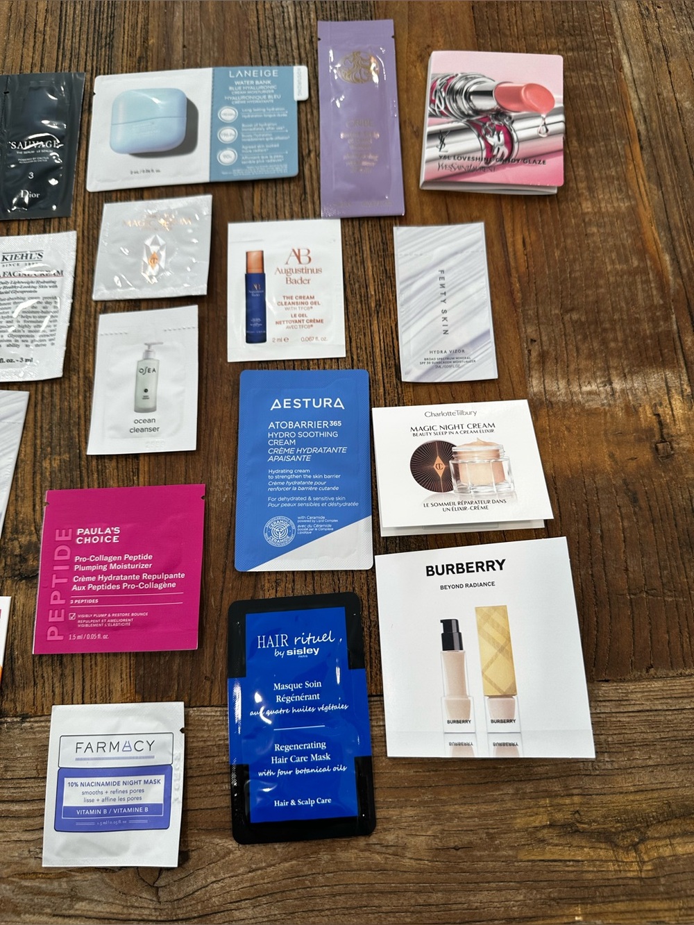 Assorted Women’s Skincare Sample Pack - Mixed Brands - Pink & Blue - Picture 2 of 3